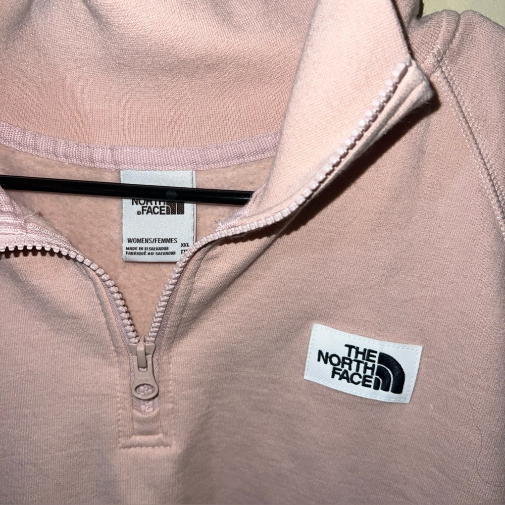 The North Face Women’s Pink 1/4 zip Sweater Pullover Size XXL - Picture 2 of 3